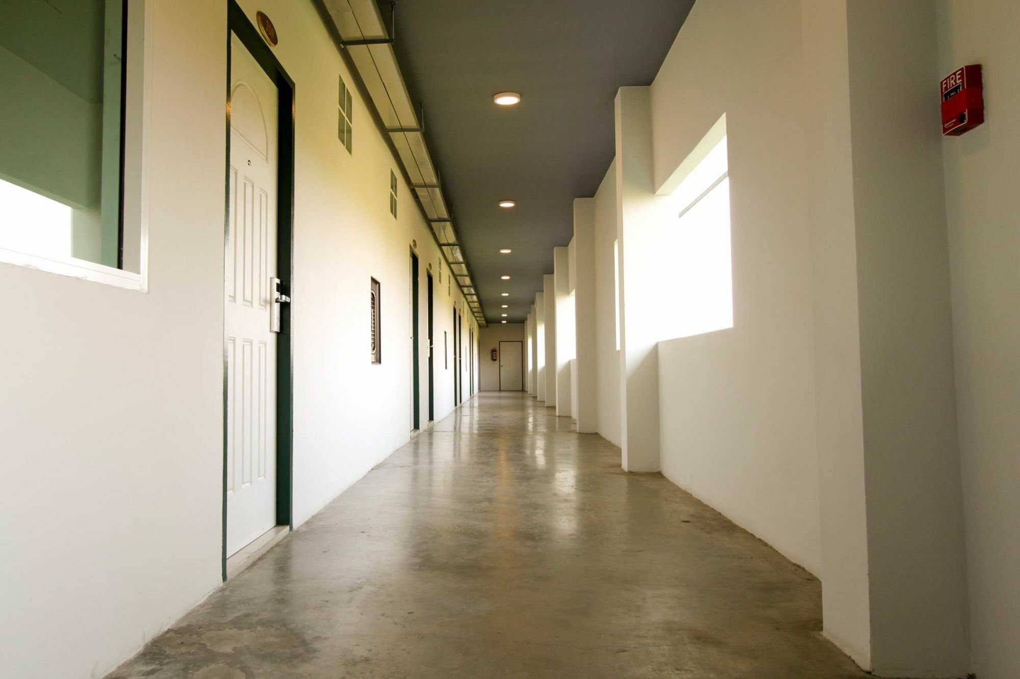 The Zell Hotel Buriram Buitenkant foto