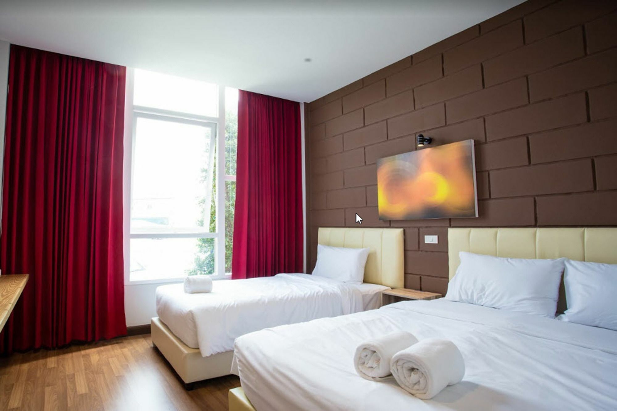 The Zell Hotel Buriram Buitenkant foto